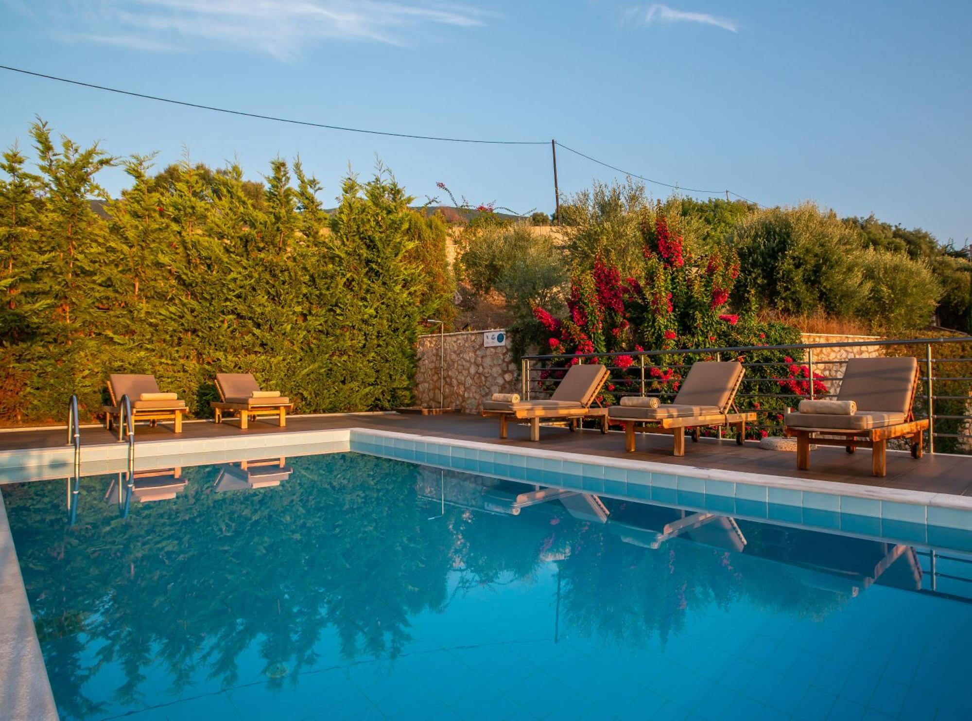 Iris Villas Lefkada - Marine Villa With Private Sea Access シヴォタ エクステリア 写真