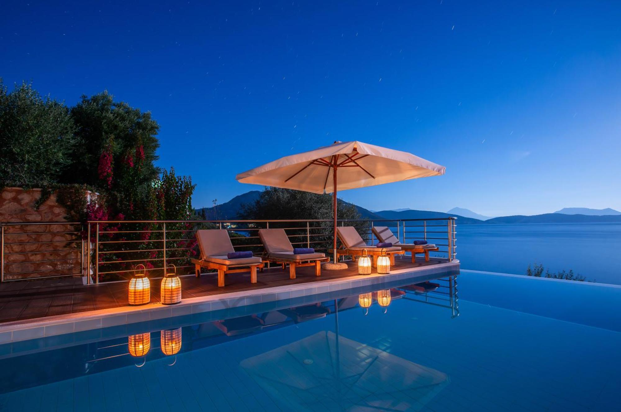 Iris Villas Lefkada - Marine Villa With Private Sea Access シヴォタ エクステリア 写真